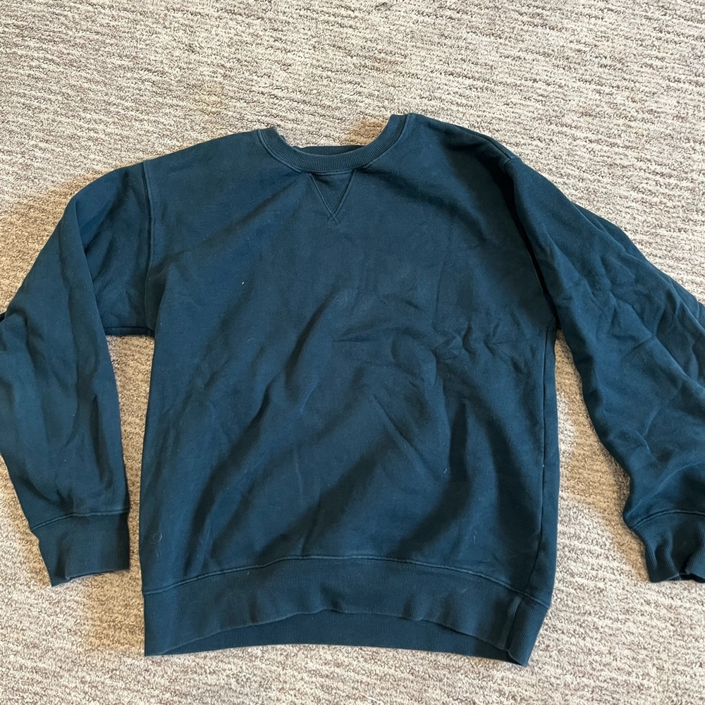 TNA crewneck sweatshirt